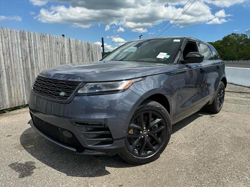 2026 Land Rover Range Rover Velar P250 SE R-Dynamic
