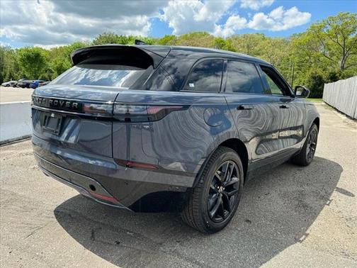 2026 Land Rover Range Rover Velar P250 SE R-Dynamic