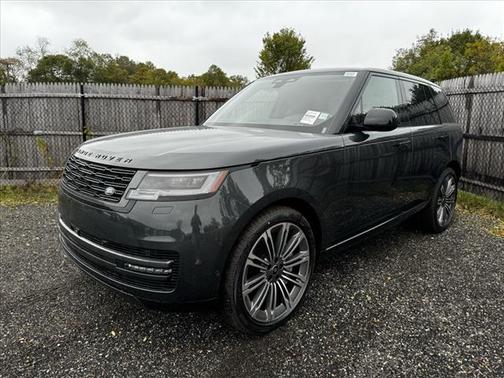 2025 Land Rover Range Rover P530 SE