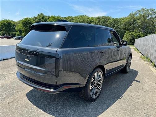 2025 Land Rover Range Rover P530 SE