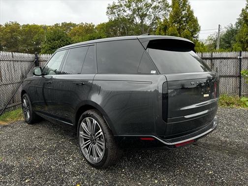 2025 Land Rover Range Rover P530 SE