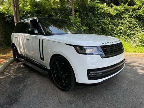 2025 Land Rover Range Rover P400 SE 7 Seat
