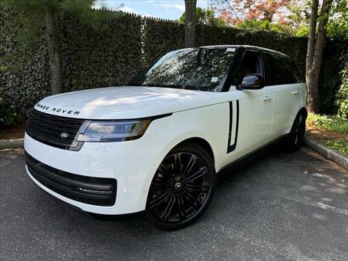 2025 Land Rover Range Rover P400 SE 7 Seat