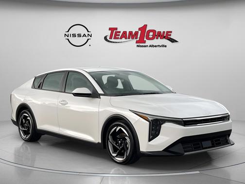 Snow White Pearl 2025 Kia K4 EX