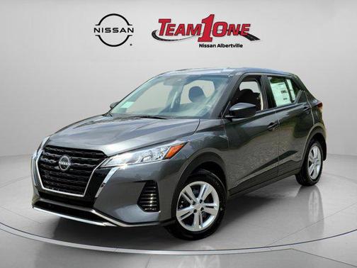 2025 Nissan Kicks S