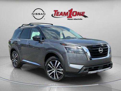 2025 Nissan Pathfinder Platinum FWD