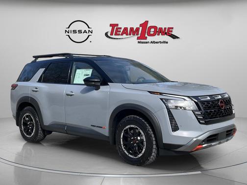 Boulder Gray Pearl/Super Black 2026 Nissan Pathfinder Rock Creek