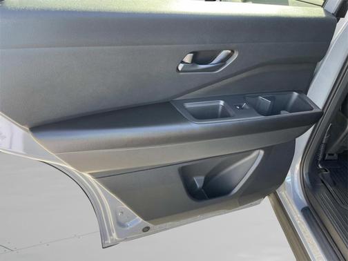 Boulder Gray Pearl/Super Black 2026 Nissan Pathfinder Rock Creek