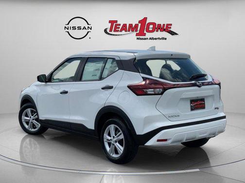 2025 Nissan Kicks S