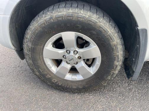 Brilliant Silver 2012 Nissan Frontier SV