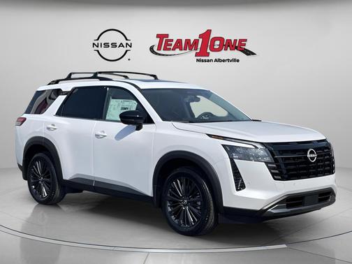Everest White Pearl Tricoat 2026 Nissan Pathfinder SL