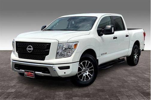 2024 Nissan Titan SV