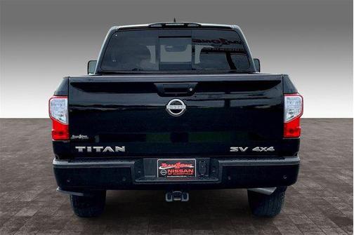 2024 Nissan Titan SV