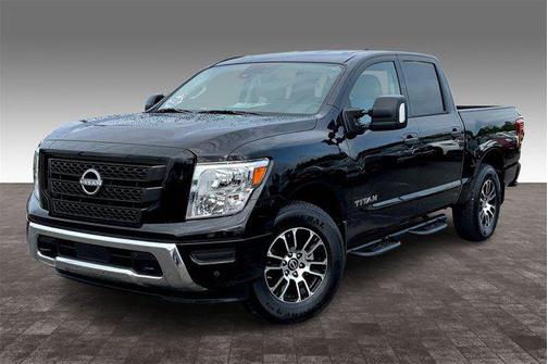 2024 Nissan Titan SV