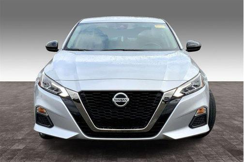 2022 Nissan Altima SR FWD
