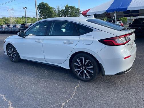 Platinum White Pearl 2024 Honda Civic EX-L