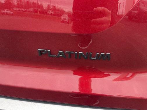 2024 Nissan Pathfinder Platinum FWD