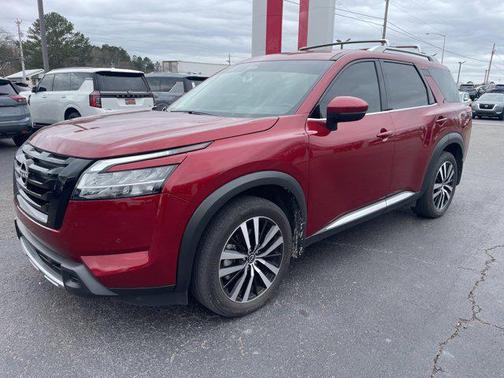 2024 Nissan Pathfinder Platinum FWD