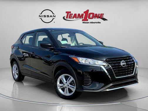 2025 Nissan Kicks S