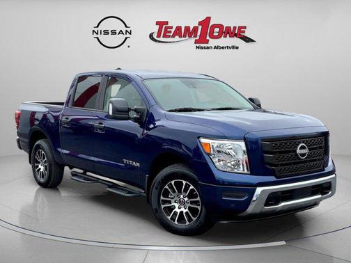 2024 Nissan Titan SV