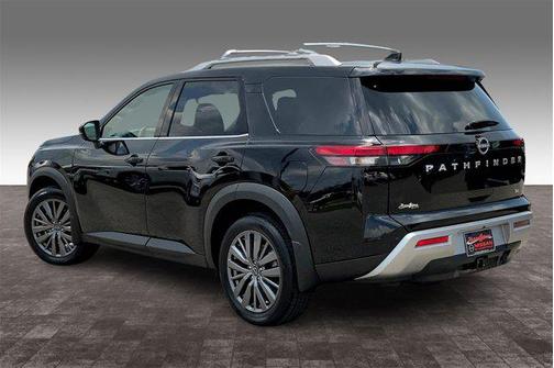 2025 Nissan Pathfinder SL FWD