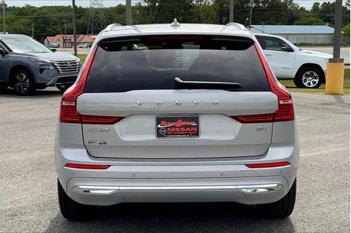 2023 Volvo XC60 B5 Plus Bright Theme