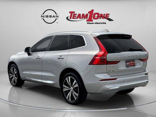 2023 Volvo XC60 B5 Plus Bright Theme