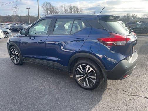 2020 Nissan Kicks SV