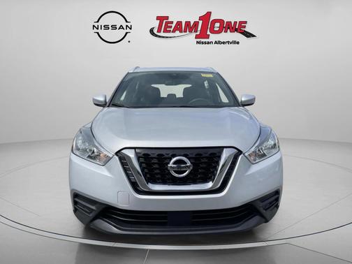 Brilliant Silver Metallic 2020 Nissan Kicks SV