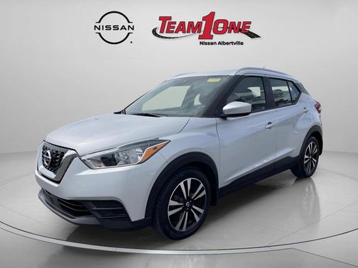 Brilliant Silver Metallic 2020 Nissan Kicks SV