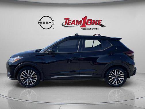 2021 Nissan Kicks SR