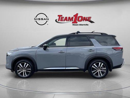 2025 Nissan Pathfinder Platinum FWD
