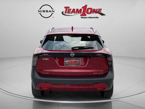 2025 Nissan Kicks SR