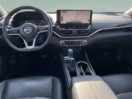 2023 Nissan Altima SR FWD