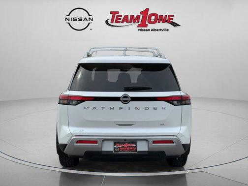 2025 Nissan Pathfinder SL FWD