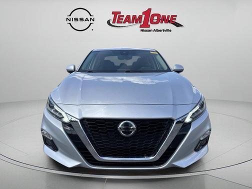 Brilliant Silver Metallic 2019 Nissan Altima 2.5 Platinum