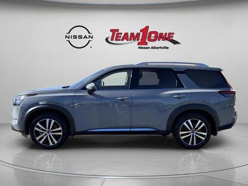 2025 Nissan Pathfinder Platinum FWD