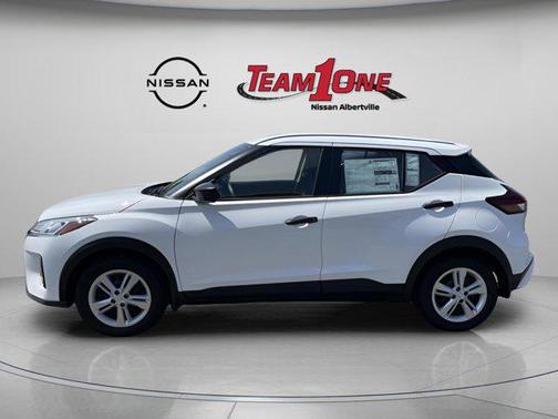 2025 Nissan Kicks S