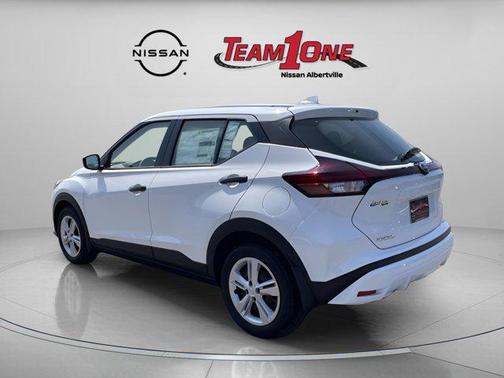 2025 Nissan Kicks S