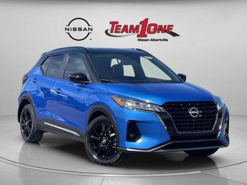 2023 Nissan Kicks SR