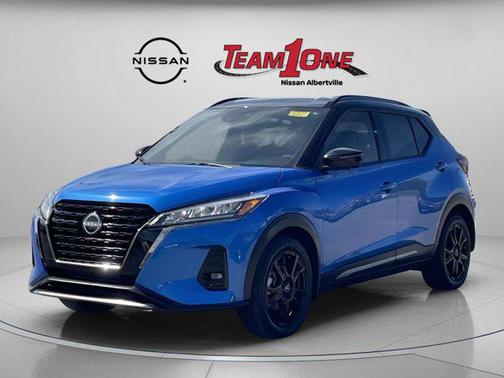 2023 Nissan Kicks SR