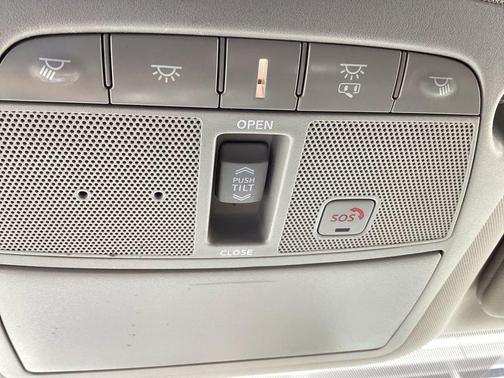 Pearl White 2018 Nissan Murano Platinum