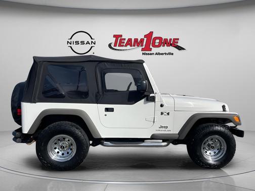 Stone White Clearcoat/Dark Khaki Soft Top 2006 Jeep Wrangler X