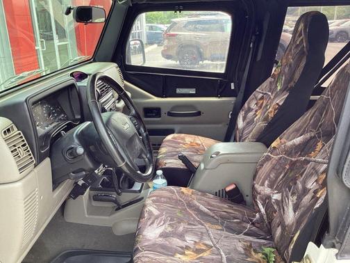 Stone White Clearcoat/Dark Khaki Soft Top 2006 Jeep Wrangler X