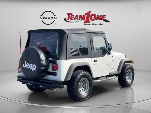 Stone White Clearcoat/Dark Khaki Soft Top 2006 Jeep Wrangler X