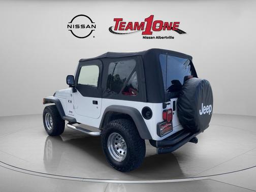 Stone White Clearcoat/Dark Khaki Soft Top 2006 Jeep Wrangler X