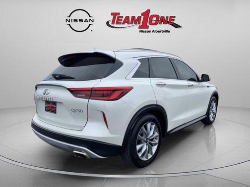 2021 INFINITI QX50 LUXE