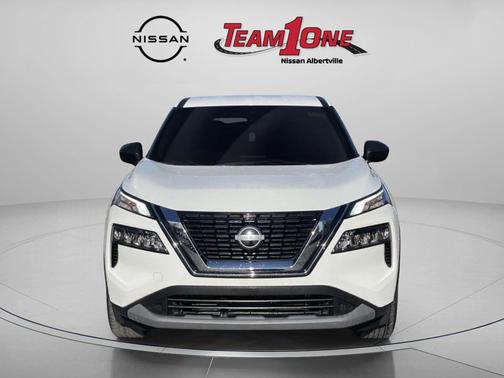 Glacier White 2022 Nissan Rogue S