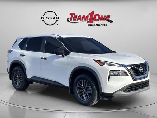 Glacier White 2022 Nissan Rogue S