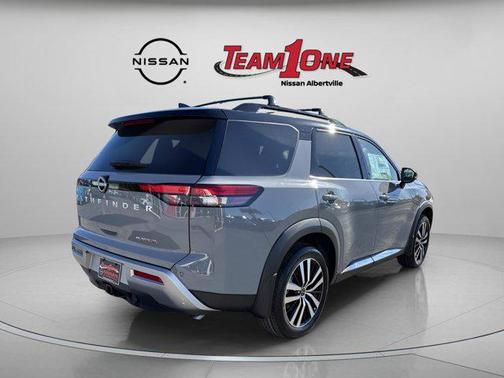 2025 Nissan Pathfinder Platinum FWD